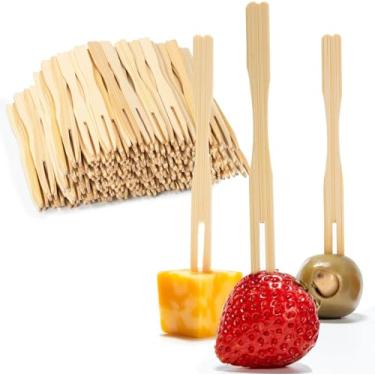 Imagem de 80 palhetas descartáveis de 3,5 polegadas para aperitivos – Mini lanças de frutas, utensílios de delicatessen, pequenos utensílios de coquetel, utensílios de mordida de casamento para petiscos e