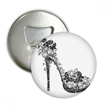 Imagem de Sapatos de salto alto flor borboleta padrão abridor de garrafa ímã de geladeira emblema multifuncional crachá