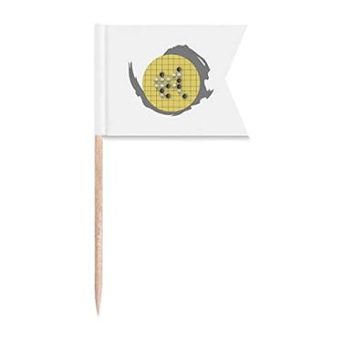 Imagem de Composition Go Chess Delights, Bandeiras de palito, Marcação de rotulagem para Bolo de Festa Prato de Queijo