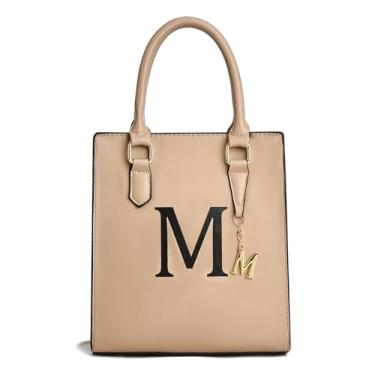 Imagem de I IHAYNER Bolsa feminina personalizada com alça superior inicial para mulheres pequenas bolsas de couro com pingente de letra, Cáqui-m