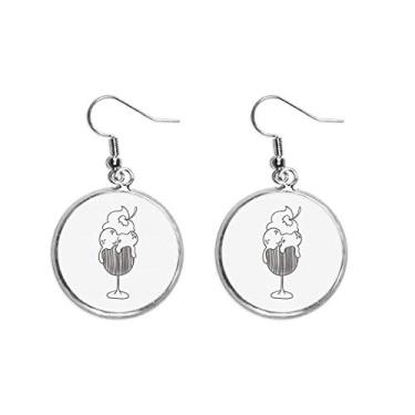 Imagem de Brinco de prata com contorno preto e pingente de cereja, joia feminina