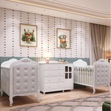 Imagem de Quarto de Bebê Cômoda com Janelas e 2 Berços com Capitonê Maya Clássic