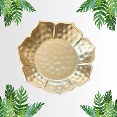 Imagem de Urli de metal dourado - design de flor de 19 cm, acabamento martelado - Tigela decorativa indiana tradicional para Pooja, decoração de casa e presente