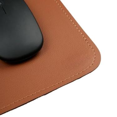 Imagem de Mouse Pad em Couro Ecológico para Controle de Precisão, Modelo 20x20cm Compacto para Viagens e Notebook, Base Antiderrapante(Caramelo)