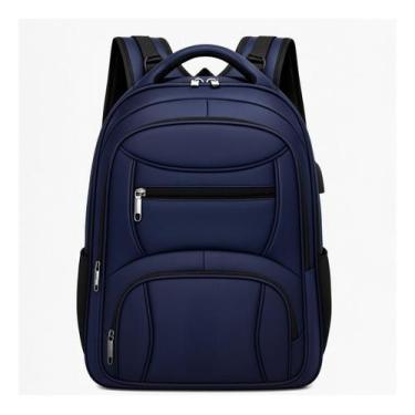 Imagem de Mochila Masculina Resistente com Bolso Traseiro Oculto e Alças Ajustáv