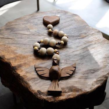 Imagem de Colar e Enfeite de Madeira Rústico Produzido a coração e divino decora