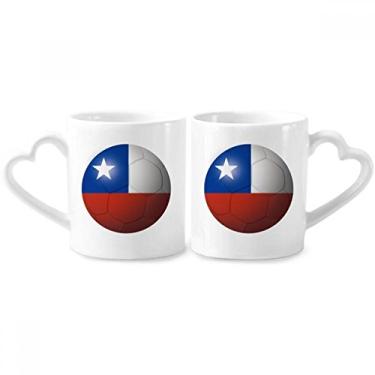 Imagem de Conjunto de canecas de porcelana para casais de futebol com bandeira nacional do Chile e coração