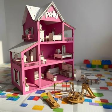 Imagem de Casa de Boneca Rosa com Móveis e Parquinho em MDF – Brinquedo Infantil Decorativo