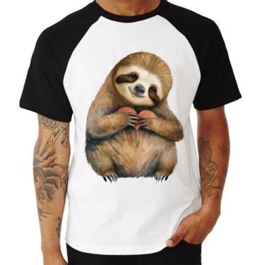 Imagem de Camiseta Raglan Bicho Preguiça Coração - Foca na Moda, Branco, Preto, 