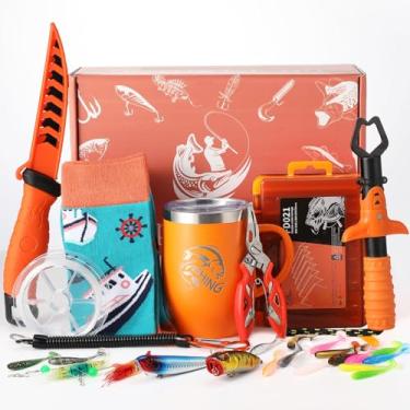 Imagem de Patelai 29 peças de presentes de pesca para homens com iscas de peixe, copo isolado de 340 g, faca de filete, alicates de pesca, cordão, caixa de equipamentos, pegador de lábio de peixe, meias, linha