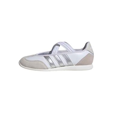 Imagem de adidas Tênis feminino Barreda Mary Jane, Branco/Prata Metálico/Off White, 35