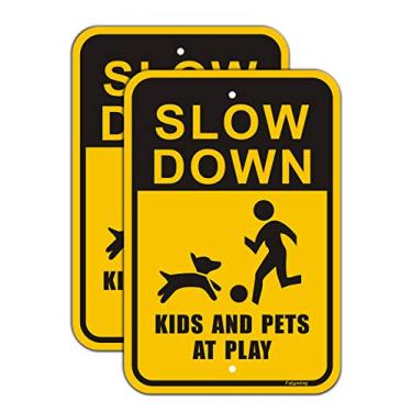 Imagem de 2 Pack Slow Down Kids and Pets at Play Yard Signs 18 x 12 Inches Slow Kids Playing Safety Signs for Neighborhood, Metal Reflective Sturdy Rust Aluminum Waterproof Durable Ink Easy to Install
