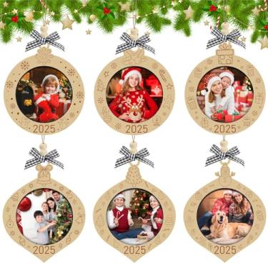 Imagem de Thyle 6 peças de enfeite para fotos de Natal 2025, moldura de madeira para árvore de Natal, boneco de neve, Papai Noel, caixa de presente para casa de pão de gengibre, decoração suspensa para