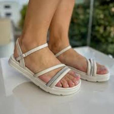 Imagem de Sandália Moleca Branca com Strass Brilho 5490.120, Branco, 36