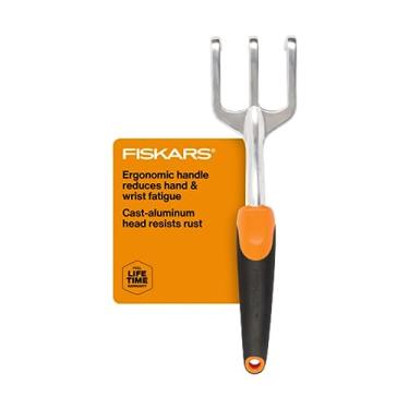 Imagem de Fiskars Cultivador Ergo para escavação, aeração do solo e remoção de ervas daninhas, ferramenta de jardim resistente com orifício para pendurar