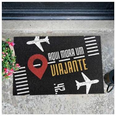 Imagem de Capacho Estilo Viajante - Aqui mora um Viajante (60x40cm)