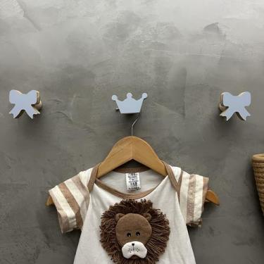 Imagem de 3 Ganchos de parede Laço e Coroa decoração infantil princesa - Hanger 