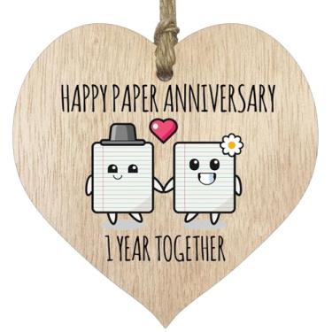 Imagem de 1º aniversário de casamento placa presente para marido esposa - 1 ano juntos - Feliz aniversário de papel coração de madeira para mulheres homens parceiro, sinal de madeira clara presentes de