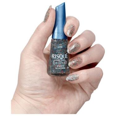 Imagem de Esmalte Risqué Livre para Brilhar Glitter Azul De Paetê na Avenida