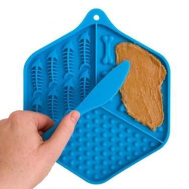 Imagem de Tapete de alimentação interativo com ventosas, tapete para cães lamberem guloseimas e ração, promove uma alimentação lenta. (Azul)