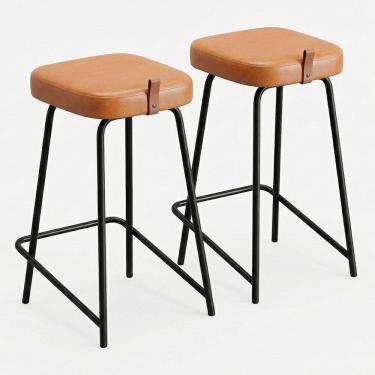 Imagem de Kit 02 Banquetas Médias Para Cozinha Vik Estofada Couríssimo Whisky - Desk Design