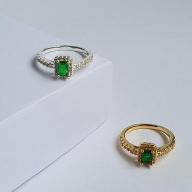 Imagem de Anel Princesa Retangular Cravejado Verde Esmeralda - Valencio Joias, B