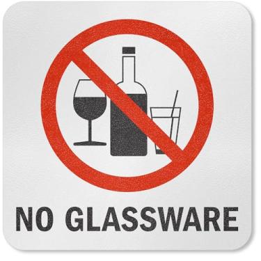 Imagem de SmartSign Marcador De Piscina Adesivo "No Glassware" Com Gráfico, Vinil Laminado 20 Mil, Superfície Antiderrapante Seixos, 5,75" X 5,75", Vermelho, Preto E Branco