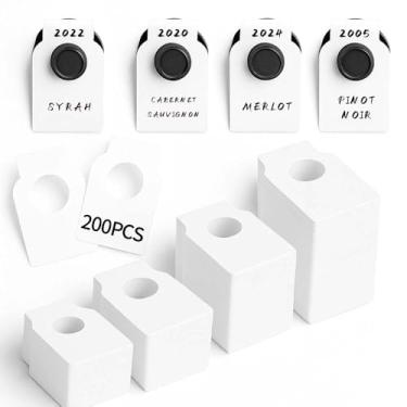 Imagem de Etiquetas de garrafa de vinho – Etiquetas de papel penduradas na adega para pescoço de garrafa, etiquetas de presente de dupla face para prateleiras de vinho, champanhe e organização de cerveja