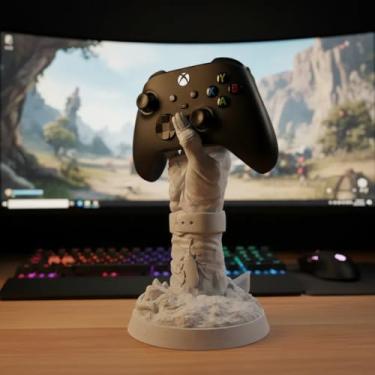 Imagem de Suporte Gamer Mão Zumbi com Relógio – Porta Controle Decorativo para Setup Gamer