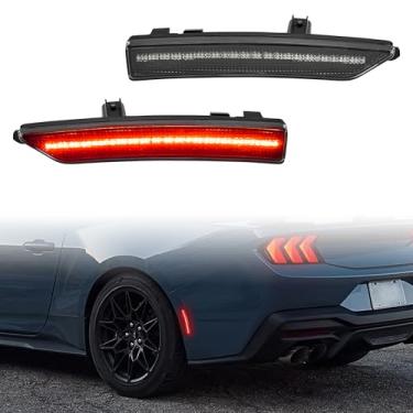 Imagem de POKIAUTO Luzes de LED traseiras refletores de para-choque para acessórios Ford Mustang 2024 2025 (vermelho, 2 peças)