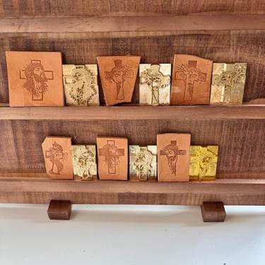 Imagem de Conjunto de carimbos de couro com design de cruz de Jesus Cristo, ferramenta de gravação religiosa para artesanato em couro