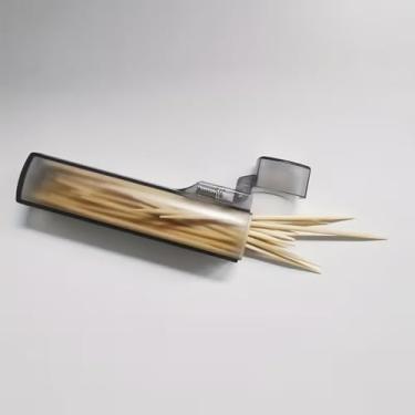 Imagem de Caixa de palito de dente de plástico transparente portátil e suporte de fio dental | Recipiente de armazenamento de cotonete multiuso à prova de vazamento | Estojo de medicamentos compacto para