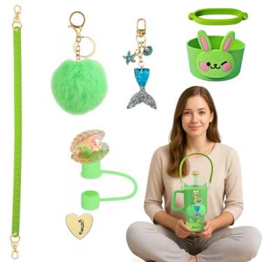 Imagem de Emotionlin Kit de acessórios de copo verde com alça ajustável, bota de silicone, topo de palha, concha e cauda de sereia chaveiro para Stanley Cup, copo Yeti, garrafa Owala, Hydro Flask