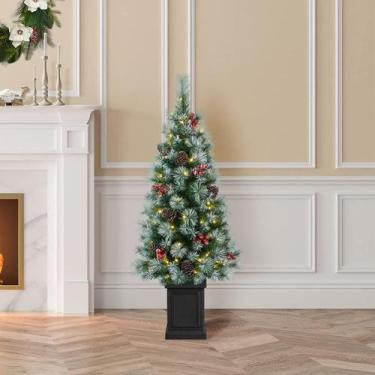 Imagem de Árvore de varanda de Natal Glitzhome, pinho pré-iluminado de 4 pés com