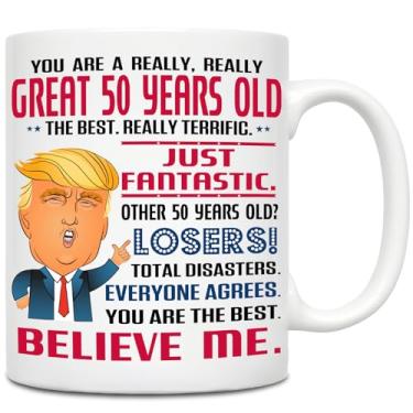 Imagem de Presentes de aniversário de 50 anos para mulheres e homens - Ideias engraçadas de presente de aniversário de 50 anos para ele, ela, esposa, marido, mãe, pai, irmã, tia, melhores amigos, melhores