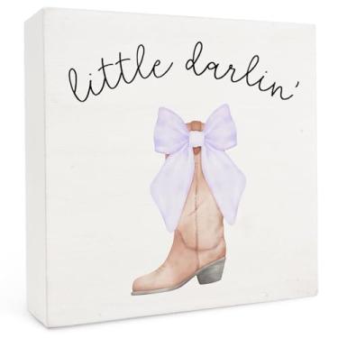 Imagem de FHUGX Coquette Preppy Purple Western Cowgirl Boots Placa de caixa de madeira, Little Darlin Bow Boots Box Sign, Preppy Western Girl Dorm Room Desk Shelf Table Decor, Cowgirls, 12 x 12 cm