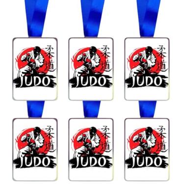 Imagem de Kit 100 Medalhas Personalizado Retangular De Metal Com Fita Azul - Esportes e Comemorações (Judô)