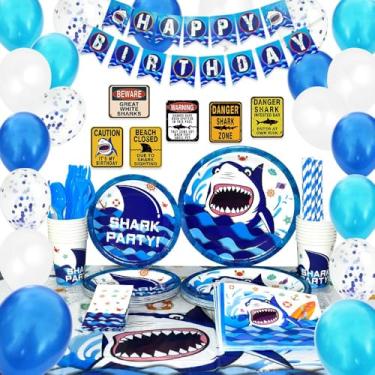 Imagem de Conjunto de suprimentos para festa de tubarão WERNNSAI – Decorações para festa na piscina do mar azul para meninos e crianças, placas de banner de aniversário, balões, sacos de talheres, pratos de toalha de mesa, guardanapos, utensílios de canudo para 16 convidados, 175 peças