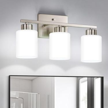 Imagem de AONELAS Luminária de banheiro de níquel escovado, luminária moderna de 3 luzes sobre o espelho, arandelas de parede com persianas de vidro fosco branco leitoso, soquete E26 (lâmpadas não incluídas)