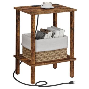 Imagem de TUTOTAK Mesa de canto com estação de carregamento, mesa lateral pequena com tomadas, mesa de cabeceira, prateleira de armazenamento de 2 camadas para espaço pequeno, sala de estar, quarto, marrom