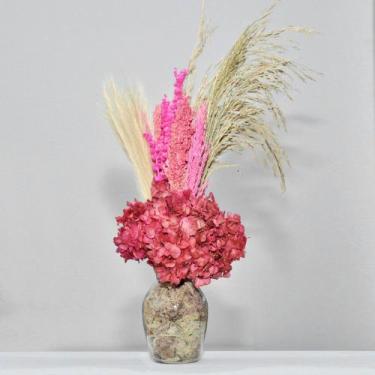 Imagem de Arranjo de flores desidratadas com hortênsia vermelha + vaso de vidro 