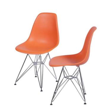 Imagem de Kit com 2 Cadeiras Eames Policarbonato com Base Cromada na Cor Laranja