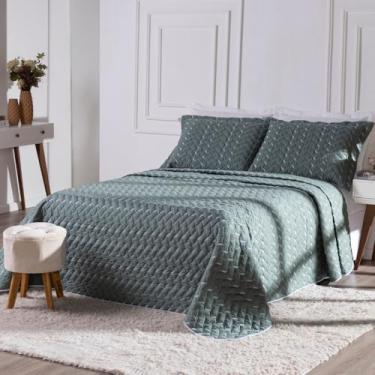 Imagem de Kit Cobre-Leito Casal King 3 Peças Heitor – Hipercal 400 Fios Bordado – Verde Militar