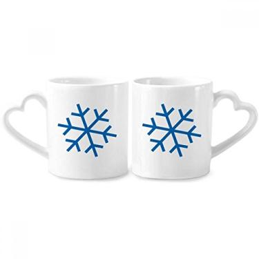 Imagem de Conjunto de canecas de porcelana para casais com contorno azul floco de neve para esportes de inverno com alça de coração
