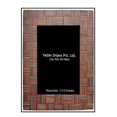 Imagem de Porta Retrato Madeira - Foto 13 x 18 cm - Moldura 19 x 24 cm