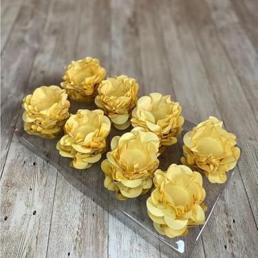 Imagem de Kit com 120 Forminhas para Doces Finos Modelo Flor Luxo – Linha Style – Ideal para Casamentos, Festas e Decoração de Mesa Elegante(VANILLA,80 UNIDADES)