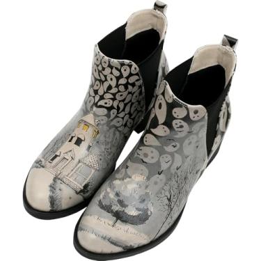 Imagem de DOGO Chelsea Botas femininas de couro vegano e cano curto de salto feito à mão, Spooky Town, 35