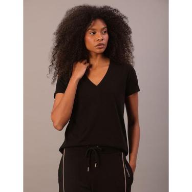 Imagem de Camiseta Feminina Estampa Lateral Gola v Calvin Klein Jeans - Preto-Feminino