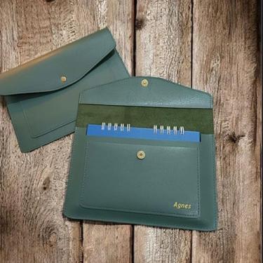 Imagem de Capa para caderneta de vacinação modelos brochura e espiral e porta documentos/Personalizada