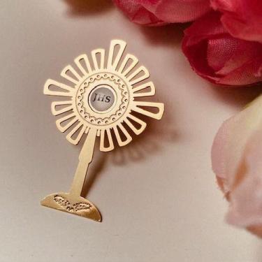 Imagem de Broche Ostensório Dourado - Ideal para Ministros da Sagrada Eucaristia